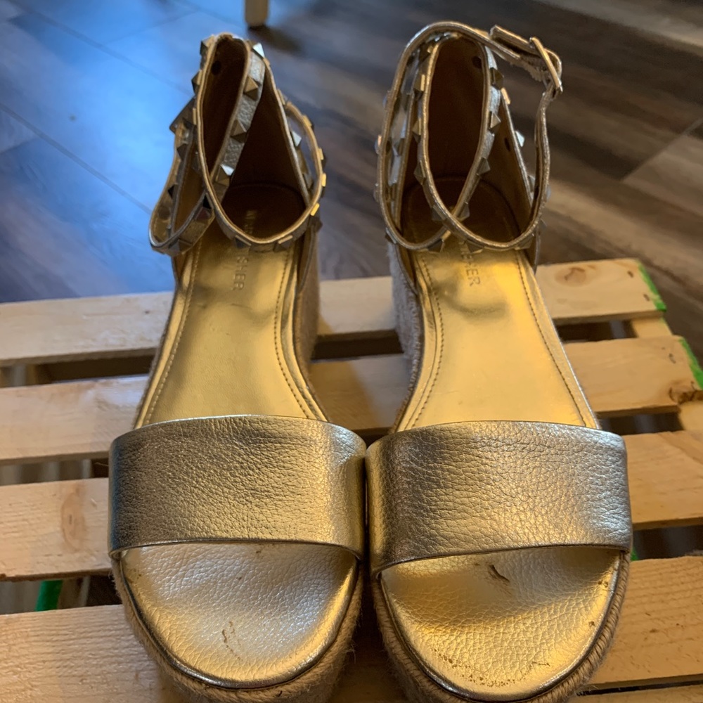 Marc Fisher Wedges